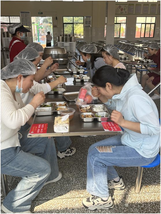 �S�h��ɽ���W(xu��)У�_չ���W(xu��)�ڼ��L�MУ�@ԇ�ͻ��