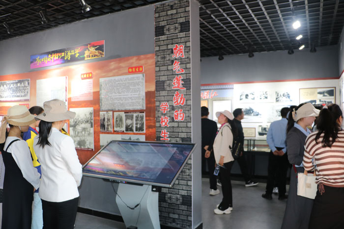 �L���(zh��n)���ČWУ�M���̎����p���ЌW���h���W����^�_չ�tɫ�������