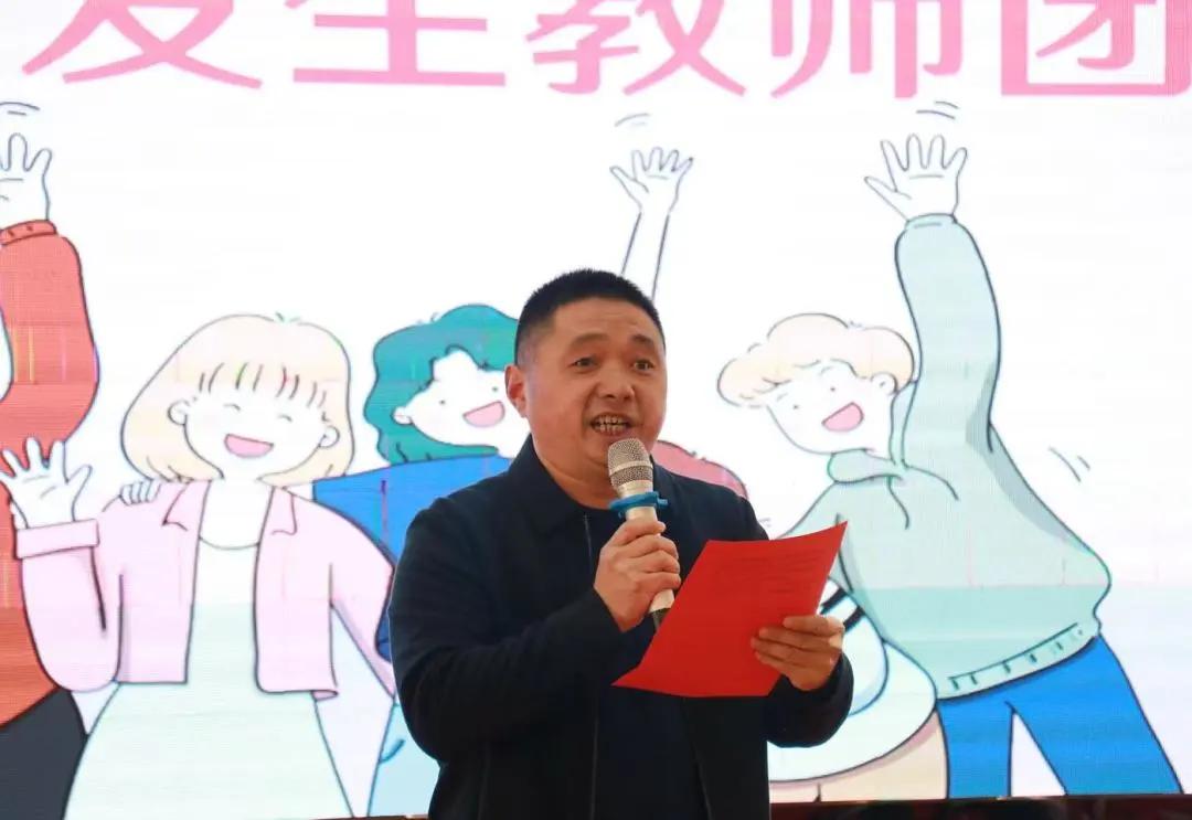 �����^(q��)���S�WУ�e�С��Ҹ��WУ���Ŀ���Ӄxʽ�߽̎��F�o���