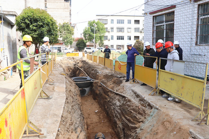 ���[��������ȫ���S�ݮa(ch��n)Ͷ���F�_չ��(ji��)ǰ"���W(w��ng)ʽ"��z��