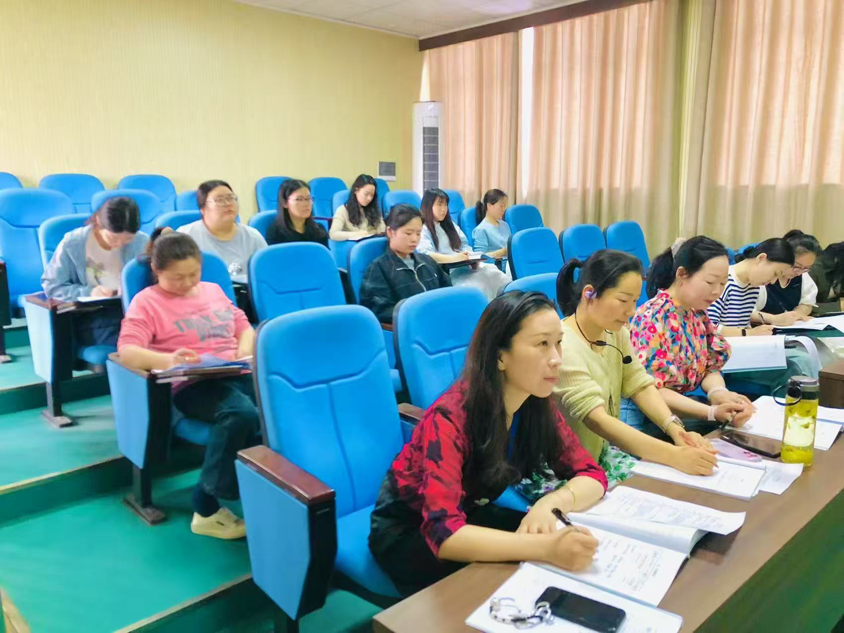 ����(y��u)���I(y��ng)�̭h(hu��n)���������^(q��)�ψ@С�W(xu��)����̎����_�n�L(f��ng)��չ