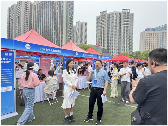 ����(y��u)���I�̭h(hu��n)�����Vˮ����ɸ�����ؔ(c��i)��(j��ng)������W(xu��)У�@��Ƹ���