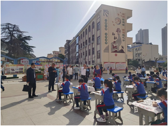 ����(y��u)���I�̭h(hu��n)���������^(q��)������ҕ��(d��o)���ӵ�һС�W(xu��)��(li��n)�w���