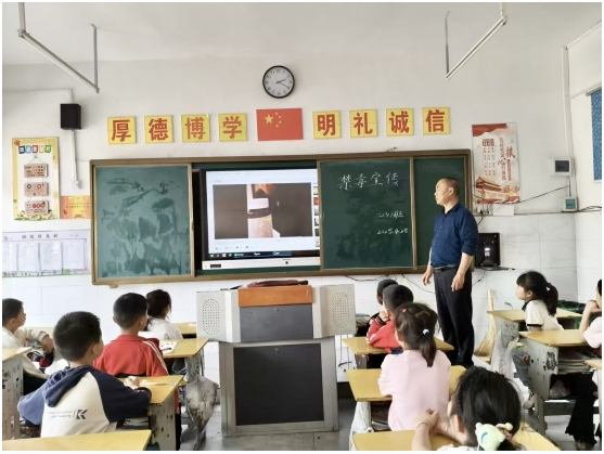 �L(zh��ng)���(zh��n)���ČW(xu��)У���e���_(k��i)չ�����������(d��ng)