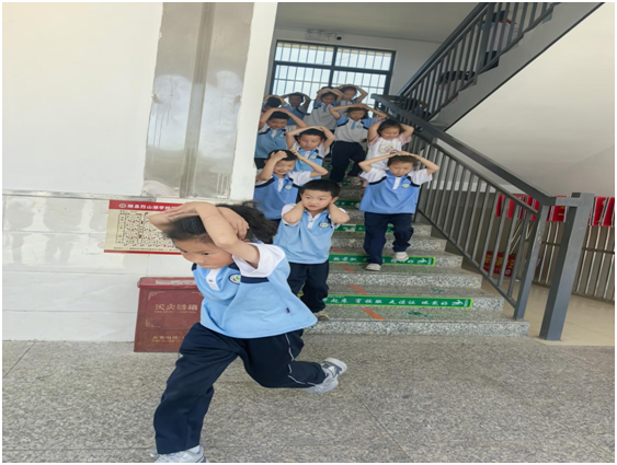 �S�h��ɽ���W(xu��)У�������ݾ������� ��ȫ���R(sh��)�����g