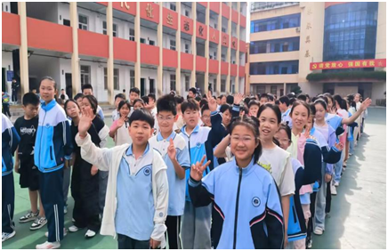 ����(y��u)���I(y��ng)�̭h(hu��n)���������^(q��)�|�P(gu��n)С�W(xu��)�_չȫУ�����^Ӱ���(d��ng)