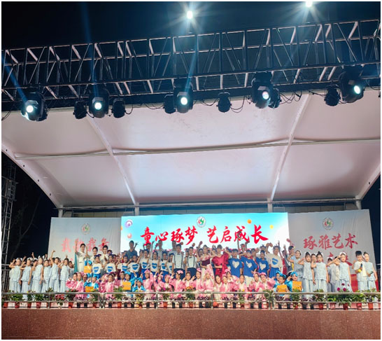 �S�h��ɽ���W(xu��)У�_չ�c��һ��ˇ�R��