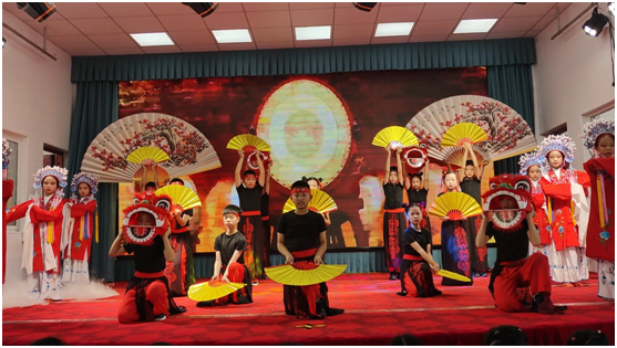 �S�h�ݵ��(zh��n)С�W(xu��)��(li��n)�w�e�k��ͯ����(y��ng)  ������һ����һ��ͯ��(ji��)���}���(d��ng)