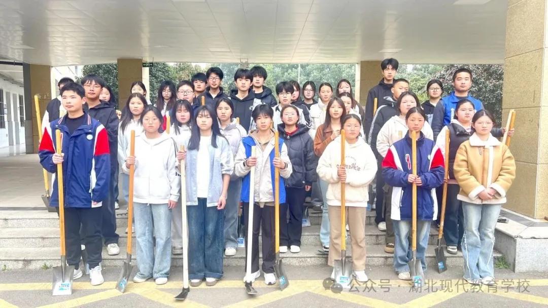 �����F(xi��n)�������W(xu��)У���J(r��n)�I(l��ng)һƬ�G��  �������B(t��i)У�@