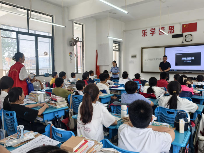 ��ɽ�(zh��n)���ČWУ�����p���������M�n�ã��DƬ����