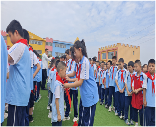 �S�h��ɽ���W(xu��)У�y�ֿhֱ�����׃��@  ���L��С㕽����î���