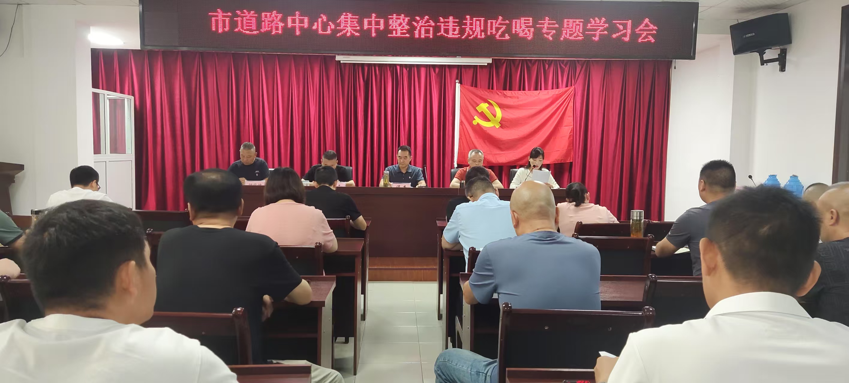 �S���е�·�\ݔ�I(y��)�l(f��)չ���ģ����_���������`Ҏ(gu��)�ԺȌ��}�W����