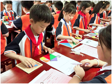 �����^(q��)�F��W(xu��)У�_չһ���꼉�W(xu��)�����B(y��ng)�O(ji��n)�y