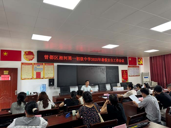 ����(y��u)���I(y��ng)�̭h(hu��n)�������ӵ�һ����(j��)�ЌW(xu��)ů�ļ��L���o(h��)�������؃�ͯ