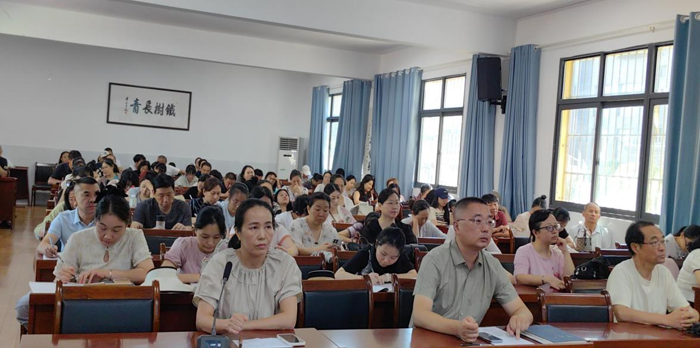 ����(y��u)���I(y��ng)�̭h(hu��n)���������^(q��)�F��W(xu��)У�_չ2025�����ڽ̎���Ӗ(x��n)���(d��ng)