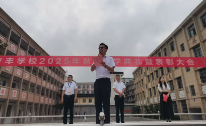 ����(y��u)���I�̭h(hu��n)���������^(q��)�q�S�WУ�e���＾�_�W��Y