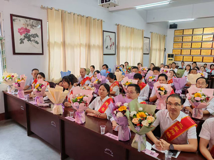 ����(zh��n)���cף��41���̎���(ji��)  ���L�������{�D