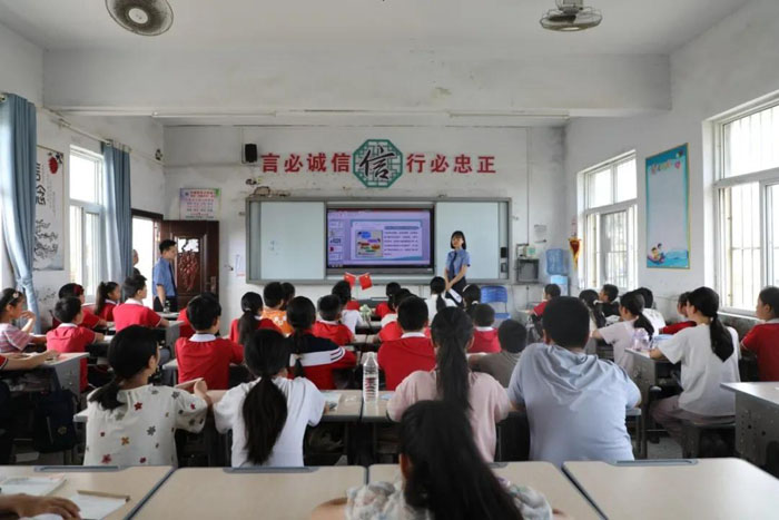 �����^(q��)����z��Ժ����ɾ����M�W(xu��)У��ͬ�W(xu��)���Ϸ����n