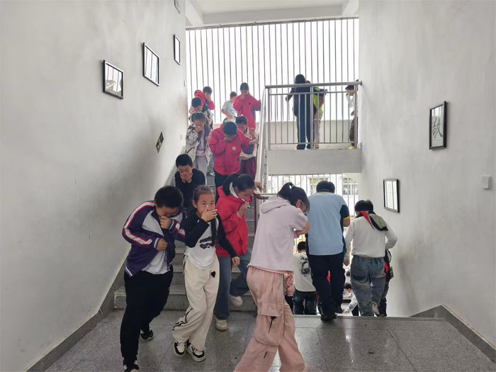 ��ɽ�(zh��n)�ڶ�С�W�_չ���������ݾ�