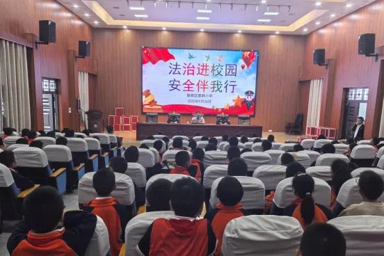 ����(y��u)���I�̭h(hu��n)����¹�QС�W�_չ�����MУ�@�v��