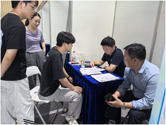 ��У�p�x���˚������S���＾У�О�W(xu��)�Ӵ��𡰾͘I(y��)��