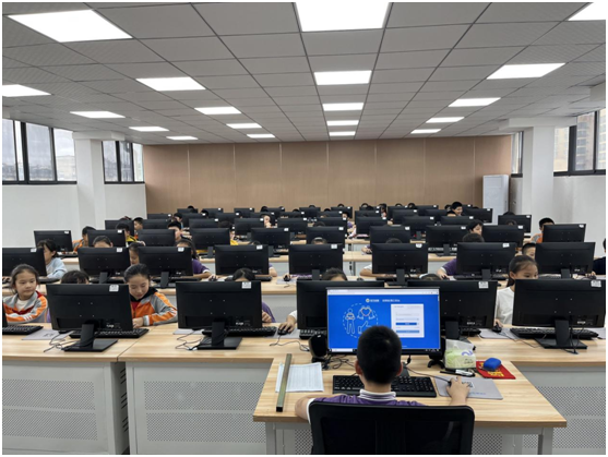 ���ۘ�С�W(xu��)��������и��꼉(j��)�W(xu��)����������yԇ����