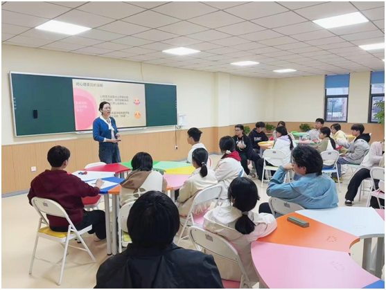 �S�hһ���_չ��һ�꼉����ί�T���}��Ӗ(x��n)