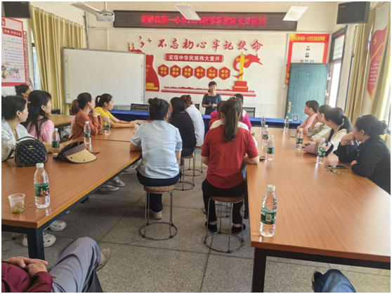 �S�h�����(zh��n)��һС�W(xu��)�_չʳ���_���ջ��