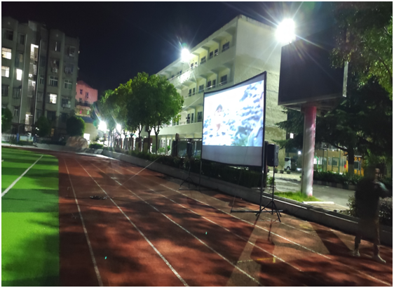 �ƿh�(zh��n)�ڶ��ЌW����Ӱӳ���� �^Ӱ���ƽ