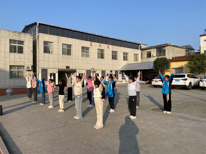 �S�h�����(zh��n)С�W(xu��)�_չ�S�������F(tu��n)���(d��ng)