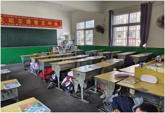 С���(zh��n)����С�W(xu��)�_չ����p��(z��i)��(y��ng)����ɢ�ݾ����(d��ng)