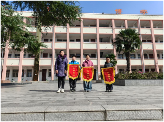 С���(zh��n)��һ�ЌW(xu��)�_չ��(y��u)�ٰ༉�u�Ȼ��(d��ng)