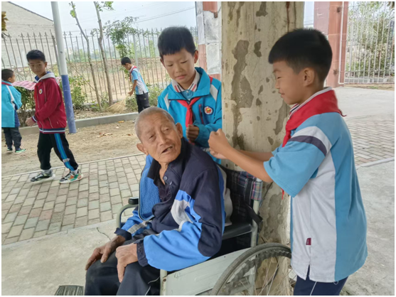 �S�h�ݵ��(zh��n)����С�W(xu��)�_չ��ꖹ�(ji��)���}ϵ�л��(d��ng)