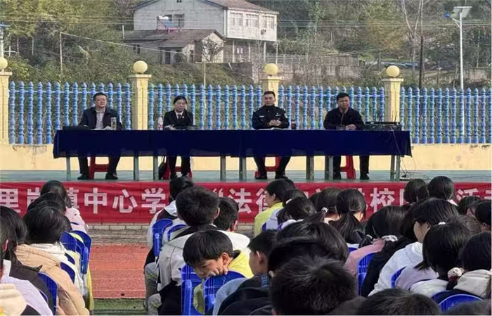 ����(zh��n)���ČW(xu��)У���_չ������������ ����У�@��ȫ����