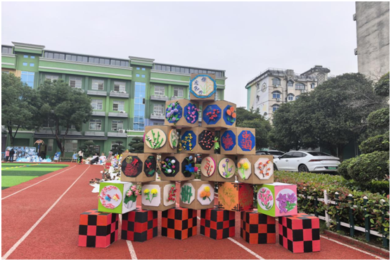 �����^(q��)���ۘ�С�W(xu��)�׃��@��׃�U�錚����(chu��ng)�����g(sh��)չ���ʼ���