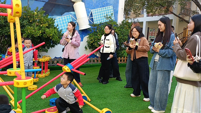 ����(y��u)���I(y��ng)�̭h(hu��n)���������^(q��)�ڶ��׃��@�e�е����ü�ί��(hu��)��ʳ���_(k��i)���ջ��(d��ng)