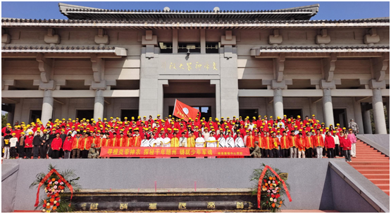 �ƿh�(zh��n)���ČWУ�_չ���Ļ����� + �������������}�ЌW���