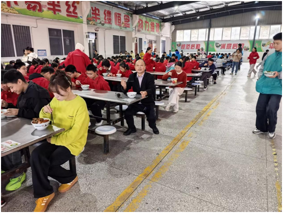 �S�h�����(zh��n)���ČW(xu��)УУ�@����~�롰�ǡ��ەr��