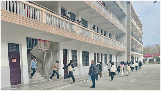 �ƿh�(zh��n)���ČW(xu��)У�_չ��(y��ng)����ɢ�����ݾ�