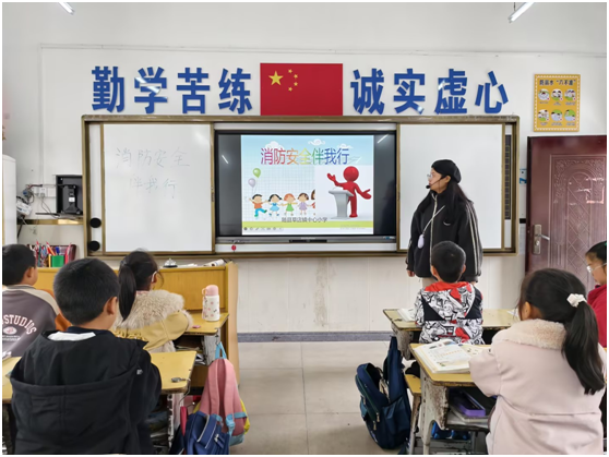 �S�h�ݵ��(zh��n)����С�W(xu��)�_(k��i)չ������ȫ�ݾ�