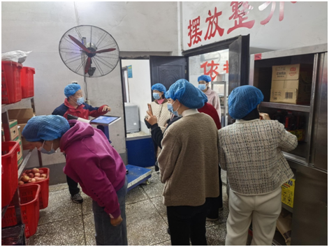 �S�h�����(zh��n)��һС�W(xu��)ʳ���_(k��i)����