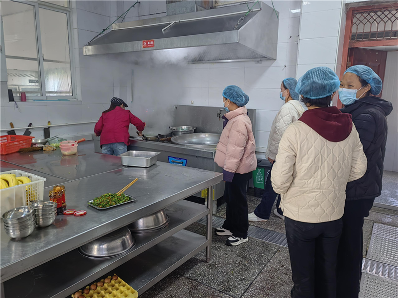 �����(zh��n)�ڶ�С�W(xu��)�e�k11�¼��L(zh��ng)�_���ջ��(d��ng)