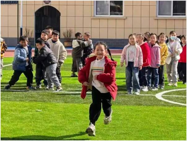 С���(zh��n)����С�W(xu��)�_չ���������F(tu��n)�w�n