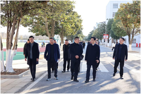 ʡ�����d�P(gu��n)��ί���S�h�{(di��o)�С���У�L���l(xi��ng)�����