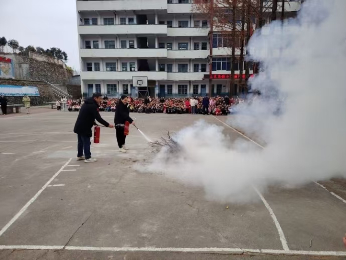 ����(zh��n)С�W(xu��)�_չ������ȫ�������(d��ng)