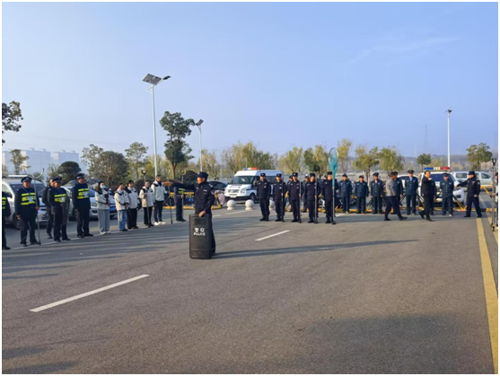 �S�hһ���_չ����С��(y��ng)������(zh��n)��Ԫ������(zh��n)�ݾ����