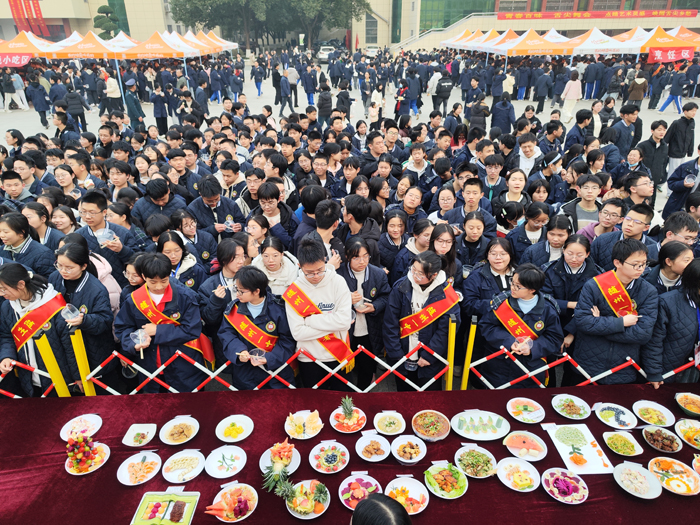 �S��һ��У�@��ʳ��(ji��)�g��(l��)��Ļ