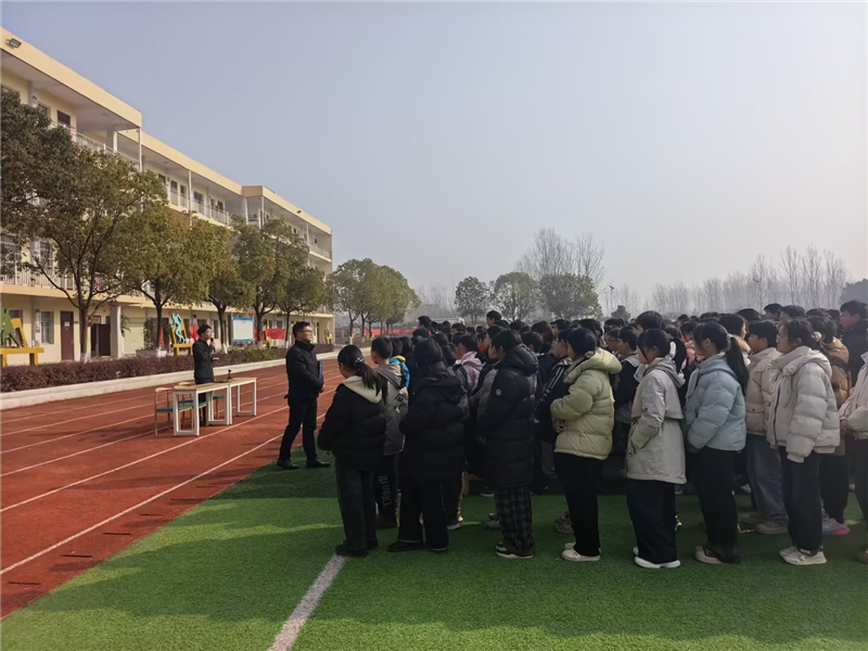 �ƿh�(zh��n)�����e�k�ЌW(xu��)���I(y��ng)�B(y��ng)�������}���(d��ng)