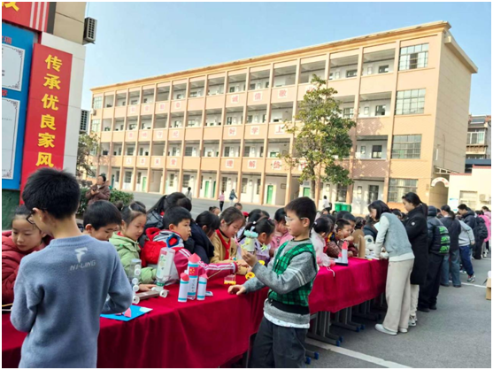 ����(y��u)���I(y��ng)�̭h(hu��n)�����q�S�W(xu��)У�ɹ��e�k�Ƽ���(ji��)���(d��ng)