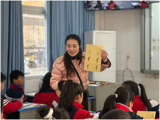 ����(y��u)���I�̭h(hu��n)���������^(q��)��(sh��)�(y��n)С�W(xu��)��(li��n)�w(li��n)���ͽ����M(j��n)�������������ߌ�(sh��)